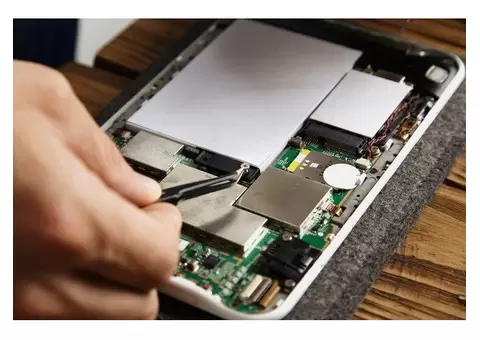 Get iPhone Battery Replacement Around Plympton at Budget Friendly Rates