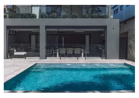 Pool Builders Hills District