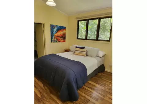 Perfect Stay in Couple Friendly Accommodation at  Atherton Tabletons