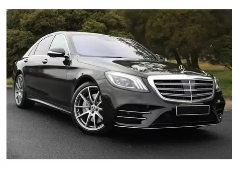 Luxury Limo Wine Tours in Melbourne with Blue Tie Limo Chauffeurs - 2/2