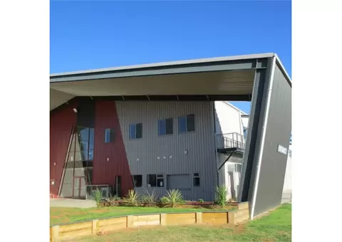 Commercial Shade Cantilevers for Indoor Sports Arenas - 2/3