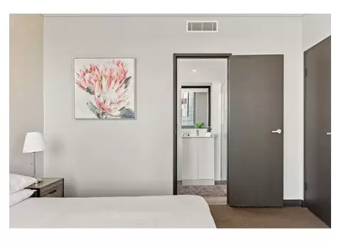 LUXURY SHORT-TERM STAY IN THE HEART OF KARRATHA - 4/6