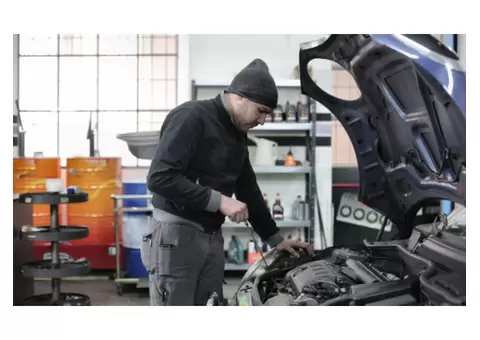 Car Engine Repair Service - 2/2