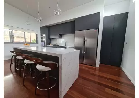 Hurry and Avail Our Kitchen Cabinet Resurface Services!