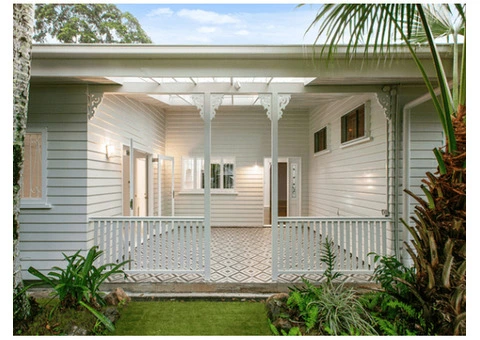 Queenslander Exterior Colour Schemes