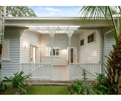 Queenslander Exterior Colour Schemes