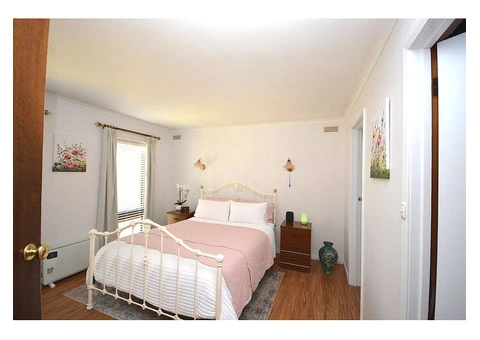 Warrnambool Houses, Land & Business Of The Week - 6/6