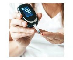 Which foods help in controlling blood sugar levels naturally?