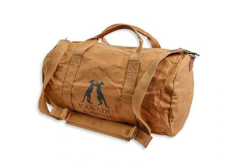 Organize and Travel With a Leather Duffle Bag Australia