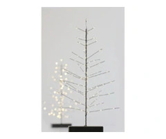 A Fake Christmas Tree That Brings The Festive Spirit To Life