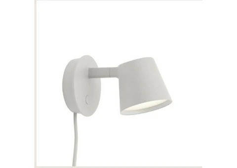 Muuto tip wall lamp