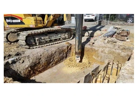 Elite Pools and Designs - Excavation and Landscaping - 3/7