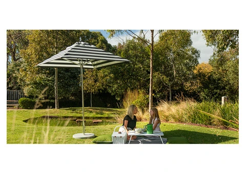 Transform Your Outdoor Space with a Stylish Market Umbrella