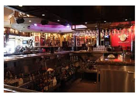 "Restaurant & Bar – Great Food, Drinks & Atmosphere!"