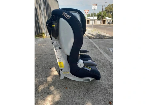 Britax SafeN Sound Car Seat - 2/5