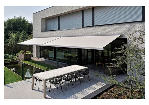 Luxury Outdoor Living with a Retractable Canopy for Pergola - 3/4