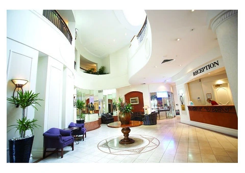 Luxury Resort in Broadbeach – Phoenician Resort