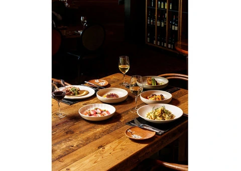 Fraser's Restaurant - 2/9