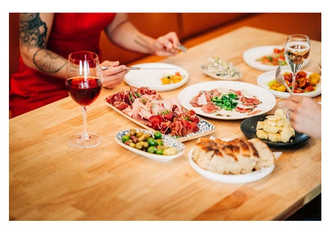 Tucci Restaurant & Bar - 2/10