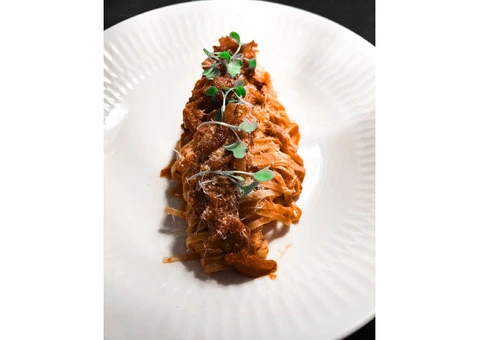 Tucci Restaurant & Bar - 5/10