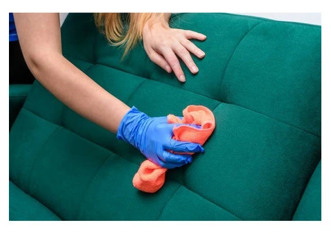 Expert Couch Cleaning in Port Melbourne:  Squeaky Clean Sofa