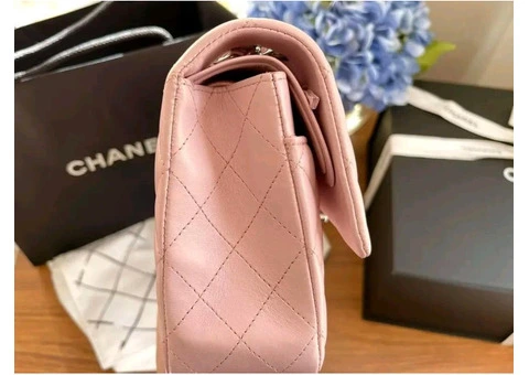 Chanel Medium Classic flap SHW lambskin leather - 9/18