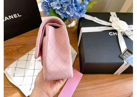 Chanel Medium Classic flap SHW lambskin leather - 15/18