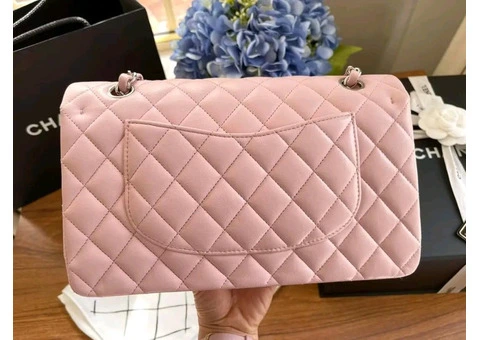 Chanel Medium Classic flap SHW lambskin leather - 16/18