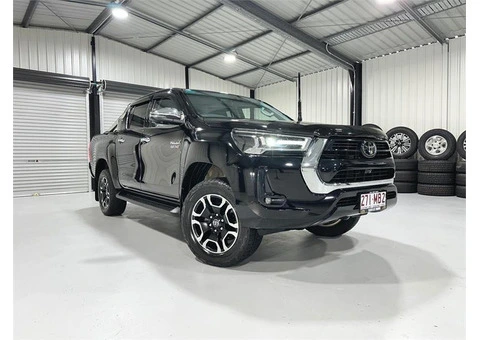 2023 Toyota Hilux SR5 Cab Chassis Automatic - 1/14