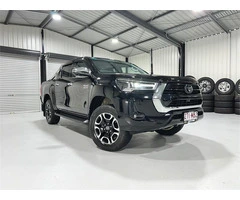 2023 Toyota Hilux SR5 Cab Chassis Automatic