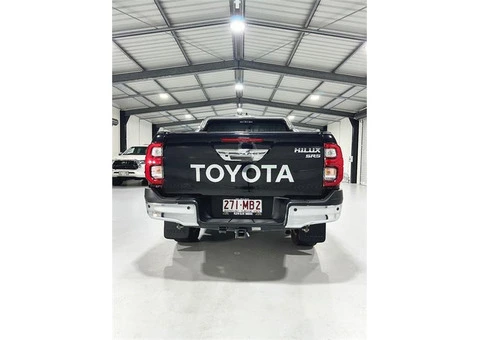 2023 Toyota Hilux SR5 Cab Chassis Automatic - 4/14