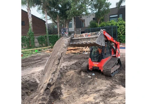 BOB’S EARTHMOVING - 3/10