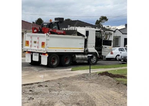 BOB’S EARTHMOVING - 5/10