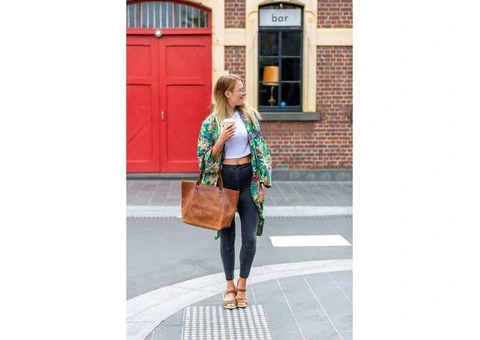 Buy Trendy Leather Tote Bag for Daily Use