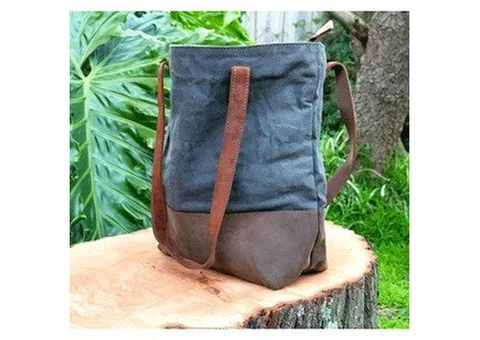 Shop Chic and Stylish Women's Leather Tote Bags