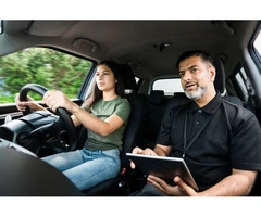 Advanced Driving Lessons Near Lyndhurst From the Best Instructors