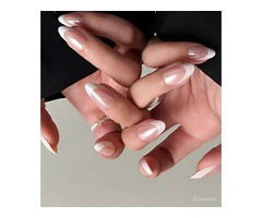 Stylish Short Almond Nails At Bianco Sue