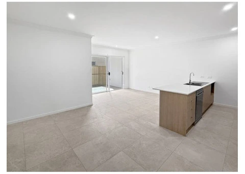 Beautiful 3bed 2bath Home Available For Rent - 4/9