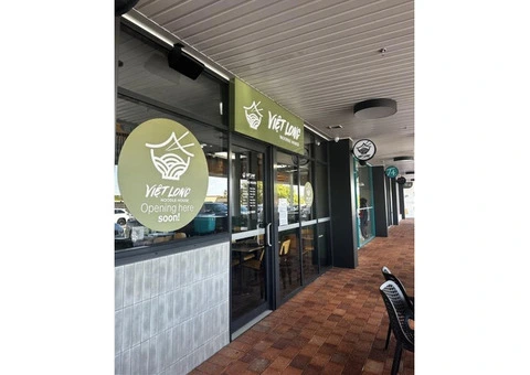 Hawaiian's Newpark - 2/8