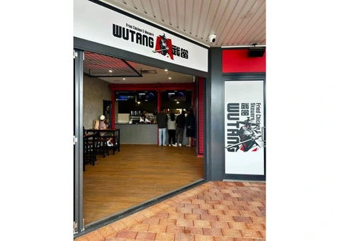 Hawaiian's Newpark - 3/8