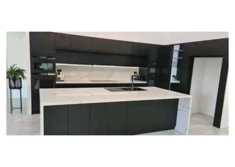 Get Rid of Dullness in Your Kitchen With Spraying in Hunter’s Hill! - 2/6