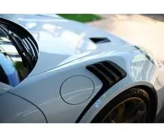 Mirror Effect Detail - Premium Car Paint Protection for a Flawless Shine