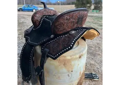 Saddles For Sale - 2/4