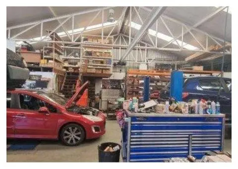 Professional Renault Service Brisbane – Certified Local Mechanics