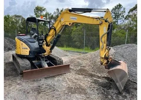 5 tonne Excavator & Tipper for Hire - 2/2