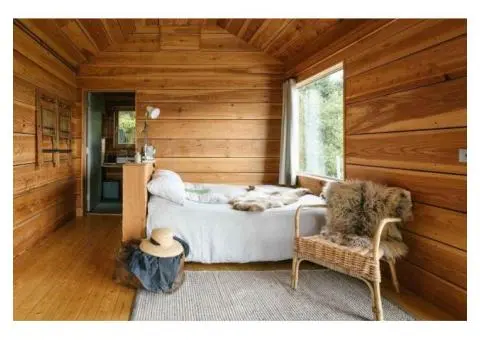 Nature-Filled Farm Stay Retreat in Gloucester – Dam It Getaway