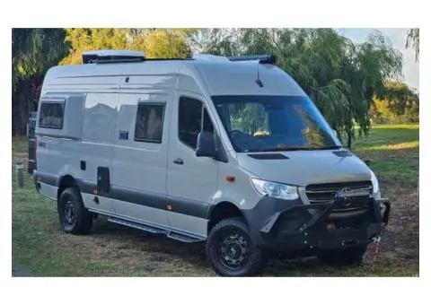 Get the Best Customised Motorhomes for a Better Life on Wheel