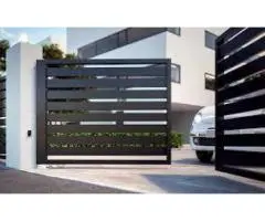 Horizontal Slat Driveway Gate Gold Coast