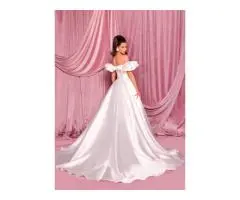 Looking For Elegant Bridesmaids Dresses Australia?