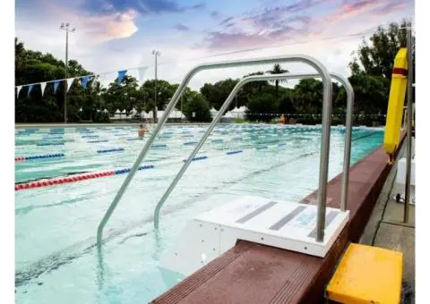 Para Mobility Offers Innovative Pool Hoists for Easy Access